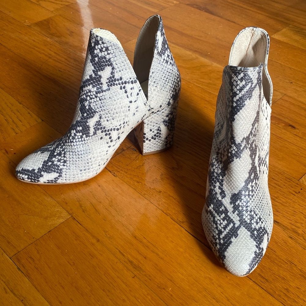 Steve Madden Snake Skin Slip On Booties